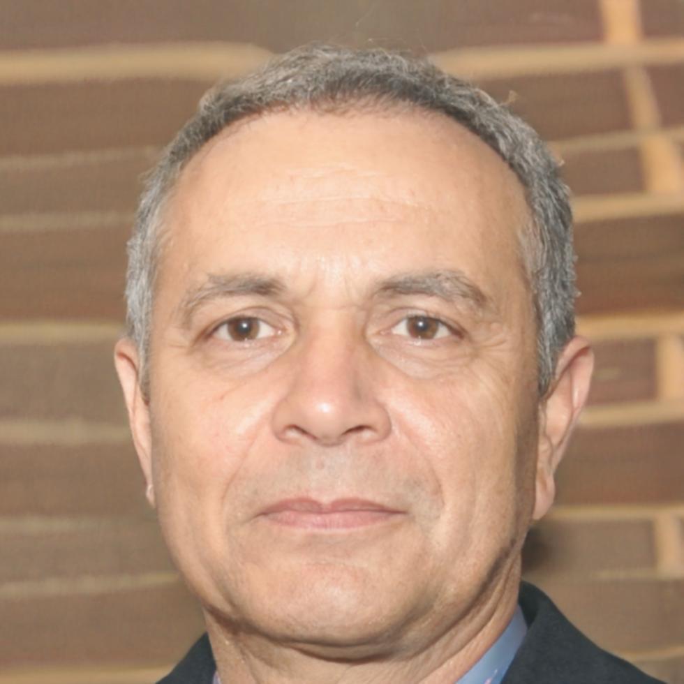Retrato profesional de Laureano Figueroa
